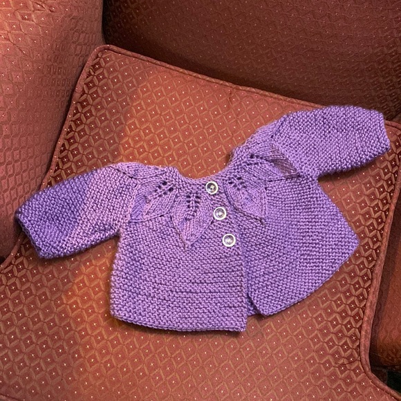 Baby sweater -hand knit -purple - Picture 1 of 7